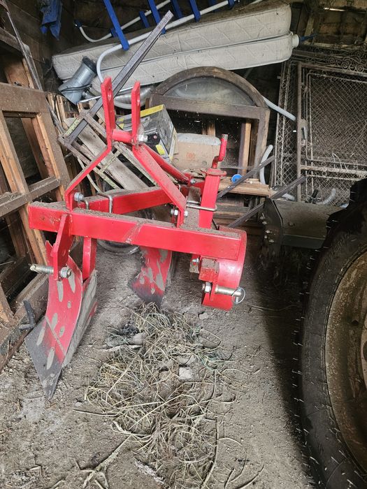 Tractor 22CP 4x2 cu freza, plug si cardan BAISAN