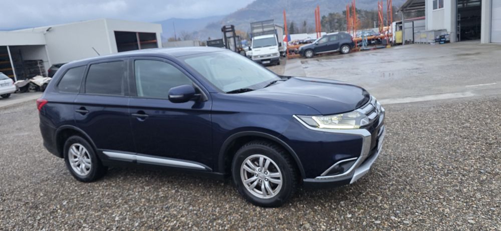Mitsubishi Outlander 4x4 an 2016.