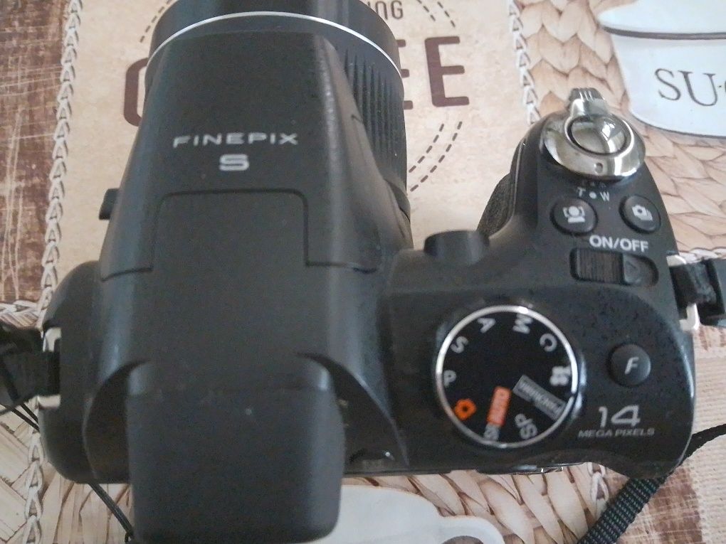 Професионален Фотоапарат Fujifilm S3300