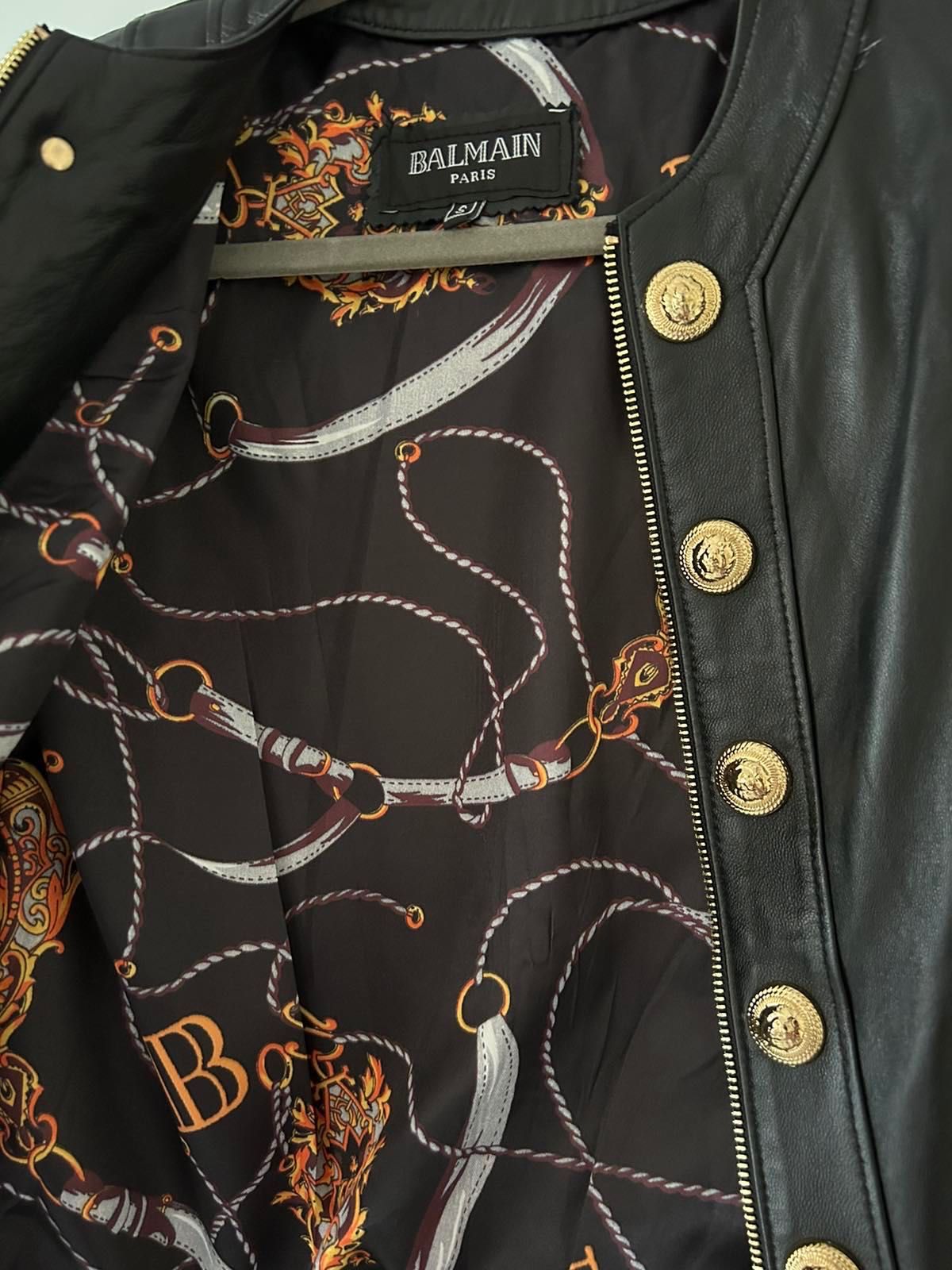 Яке, естественна кожа Balmain