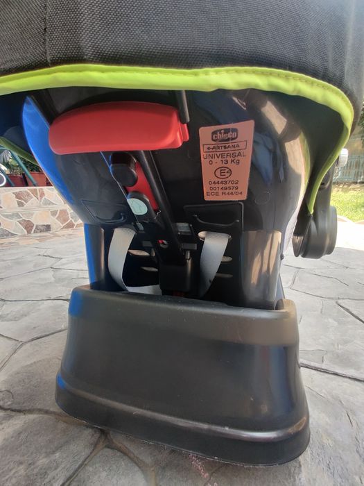 Scaun auto Chicco AutoFix, Night, 0luni+
(de la 0 la 13 kg)
