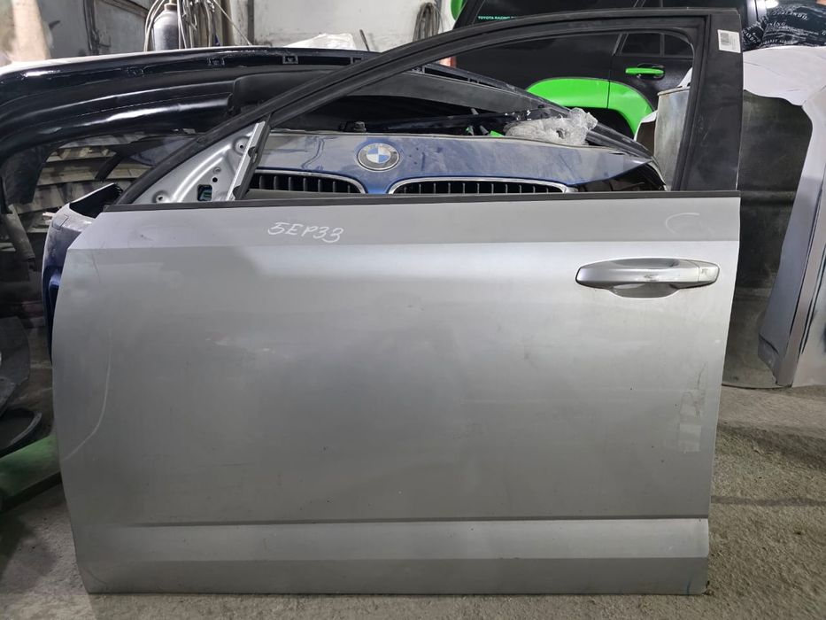 Дверь передняя водительская оригинал (VAG)