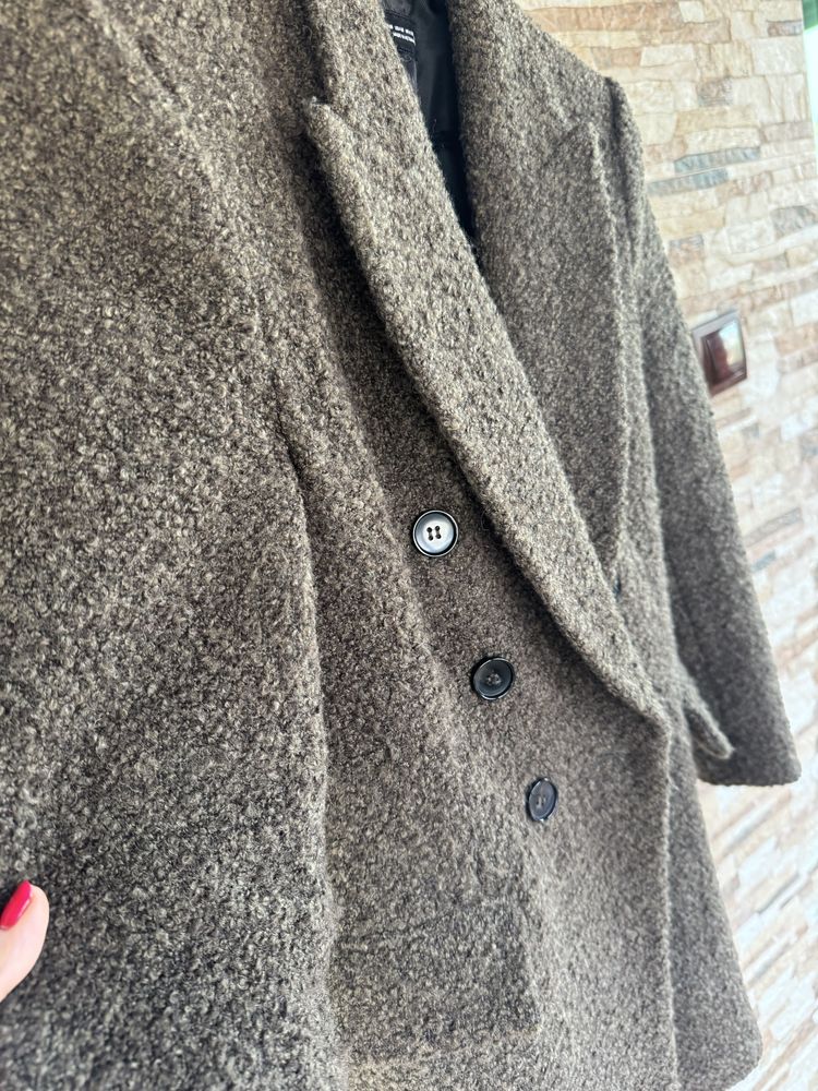 Палто от Zara