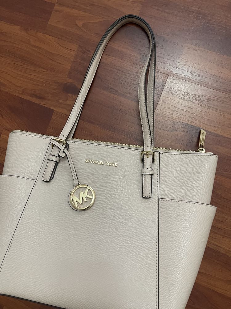 Geanta Michael Kors nude