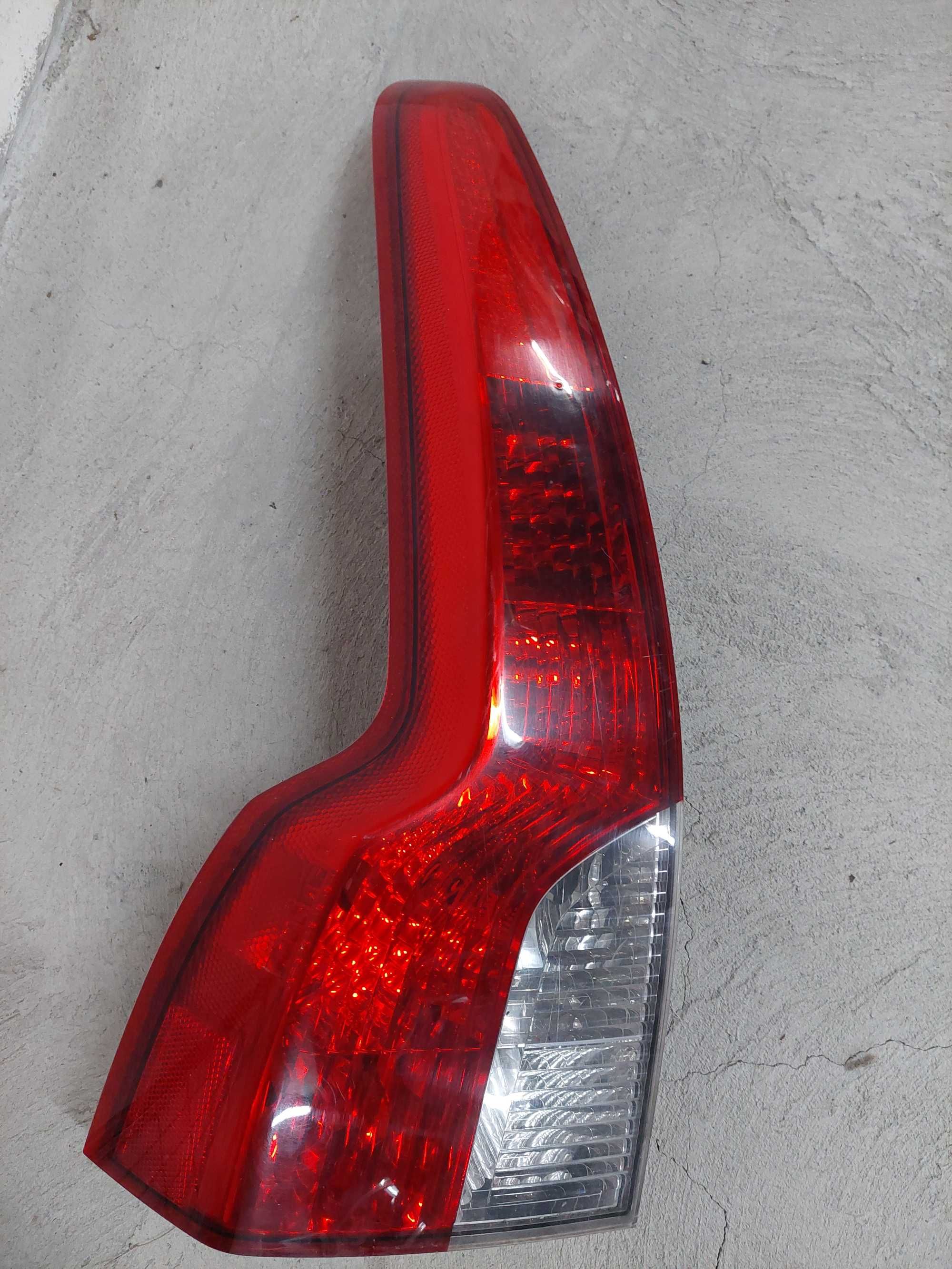 Ляв стоп за Volvo V50 2006г.