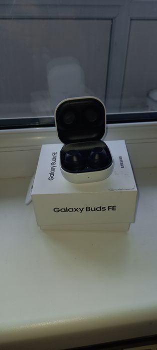 Наушники Samsung bubs fe