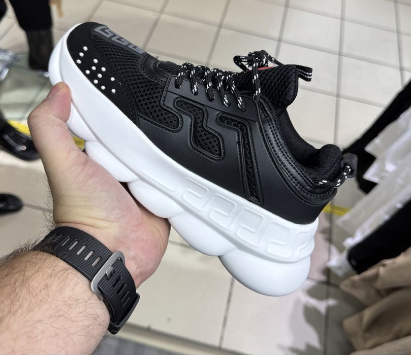 Adidasi Chain Reaction calitate superioara!