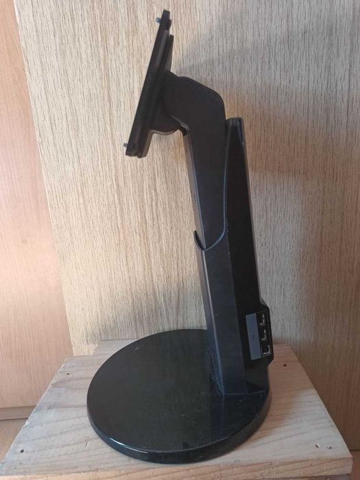 Stand monitor Samsung, 2 porturi USB integrate, conexiune VESA 100x200