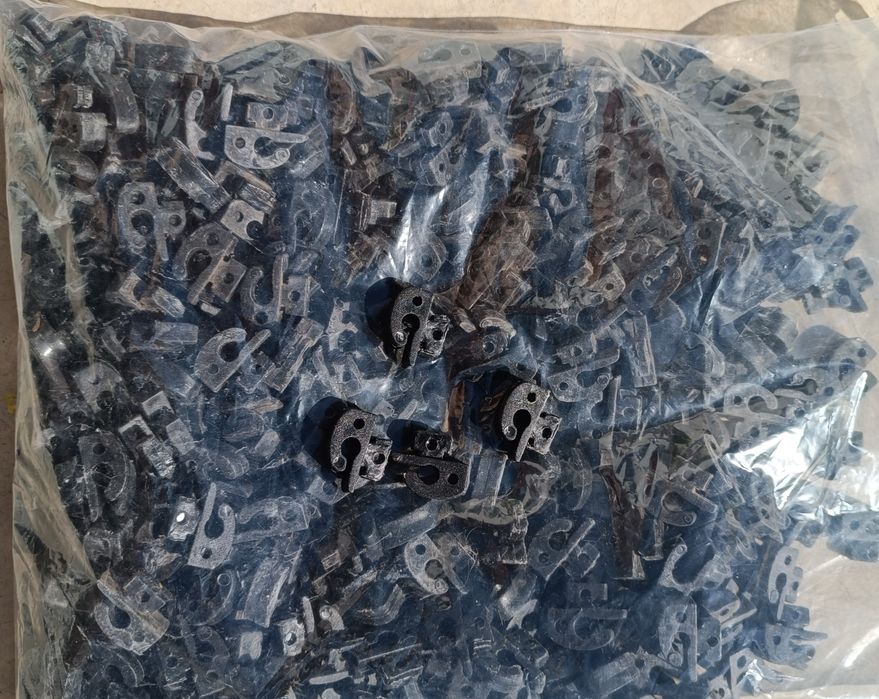 Cârlig  prindere plasă porți fotbal cu canal