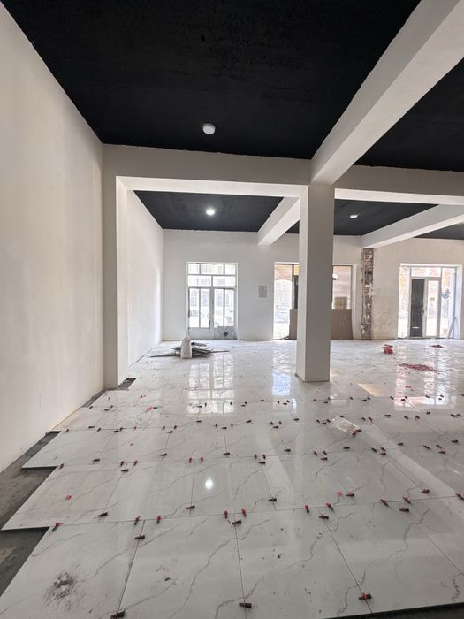 Срочно! Нотурар дукон сотилади Самарканд шахар марказида