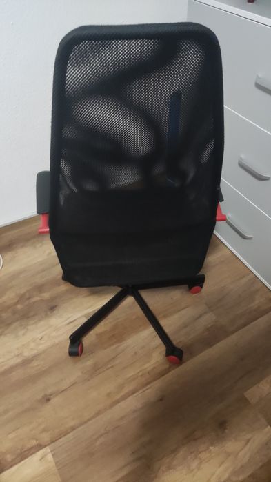 Vând scaun ikea, stare buna