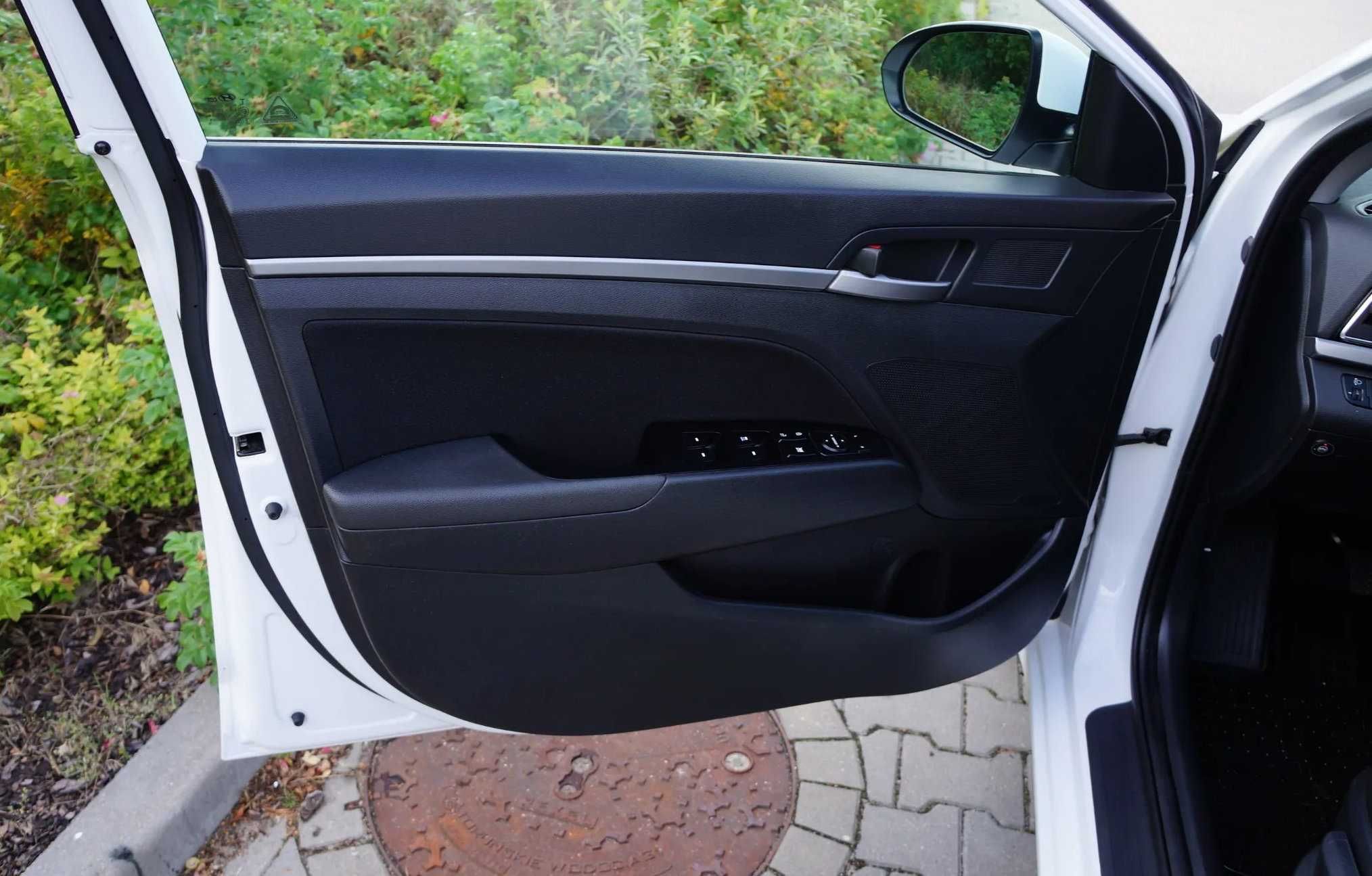 Hyundai Elantra 1.6 Premium