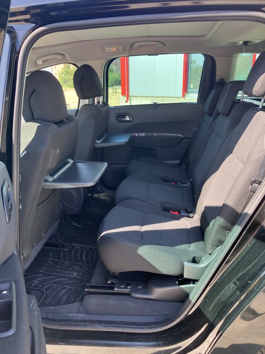 Пежо 5008 ХДИ/Peugeot 5008 Hdi