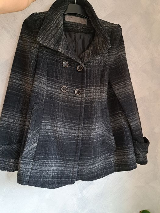 Дамско вълнено палто Zara s размер,подарък шал