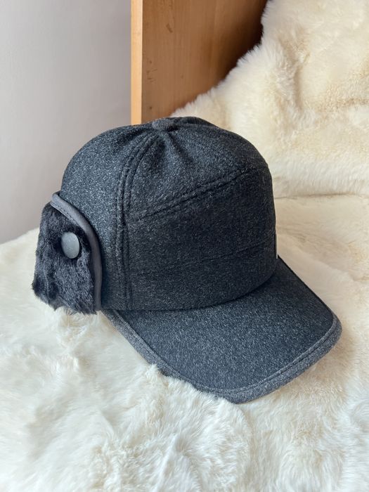 Sapca de iarna captusita cu protectie urechi si gat