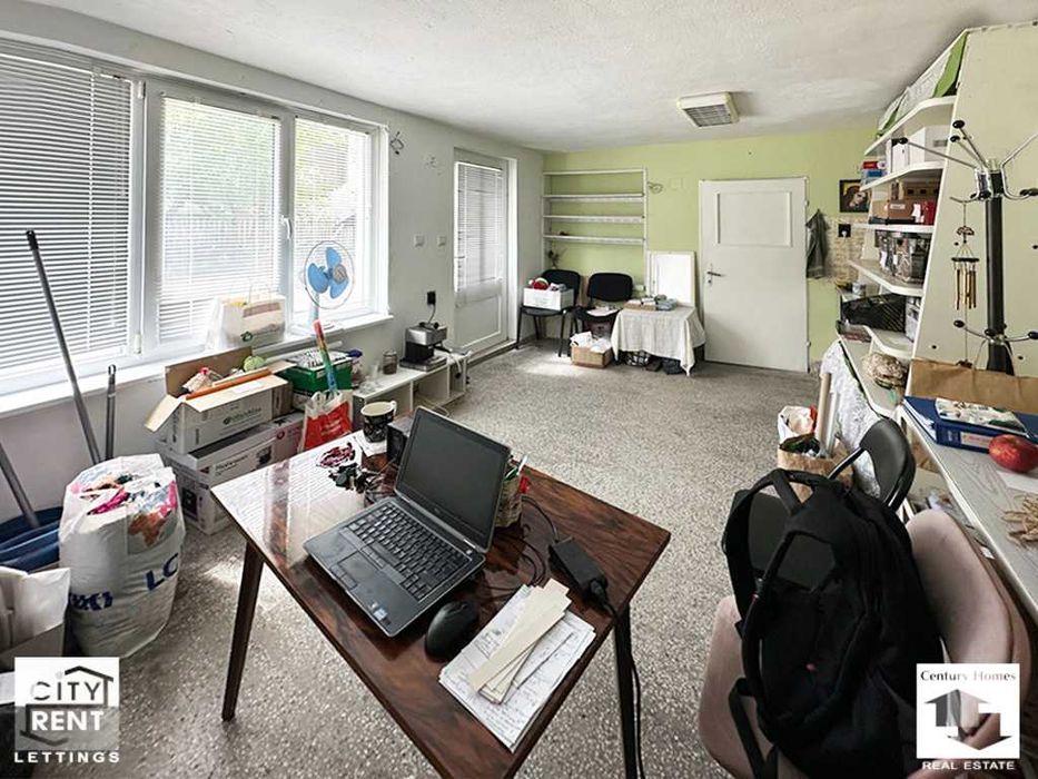 Дава се под наем Магазин в Велико Търново, Акация - 20 кв.м за 100 € - Снимка #1