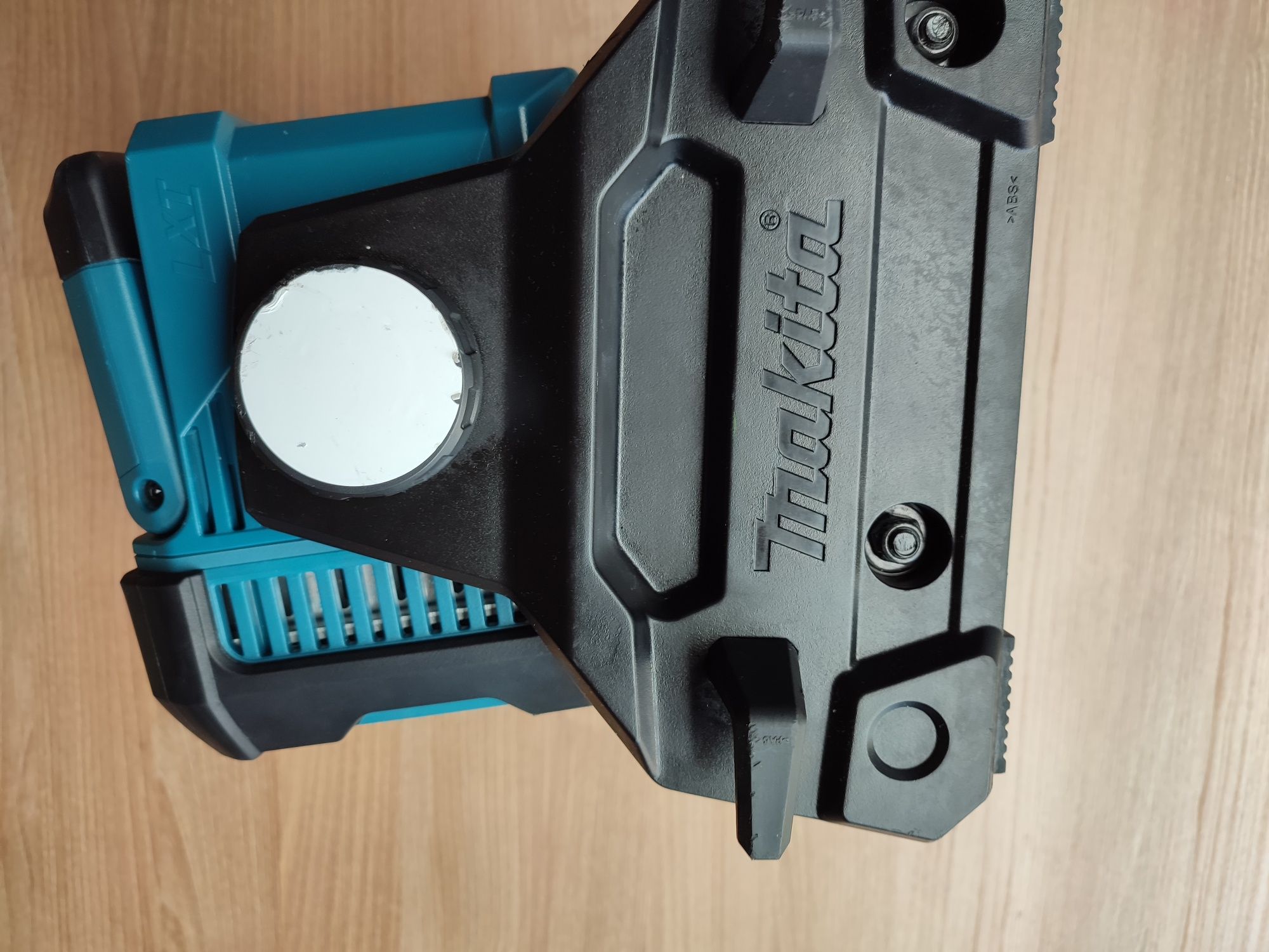 Makita reflector pe acumulator