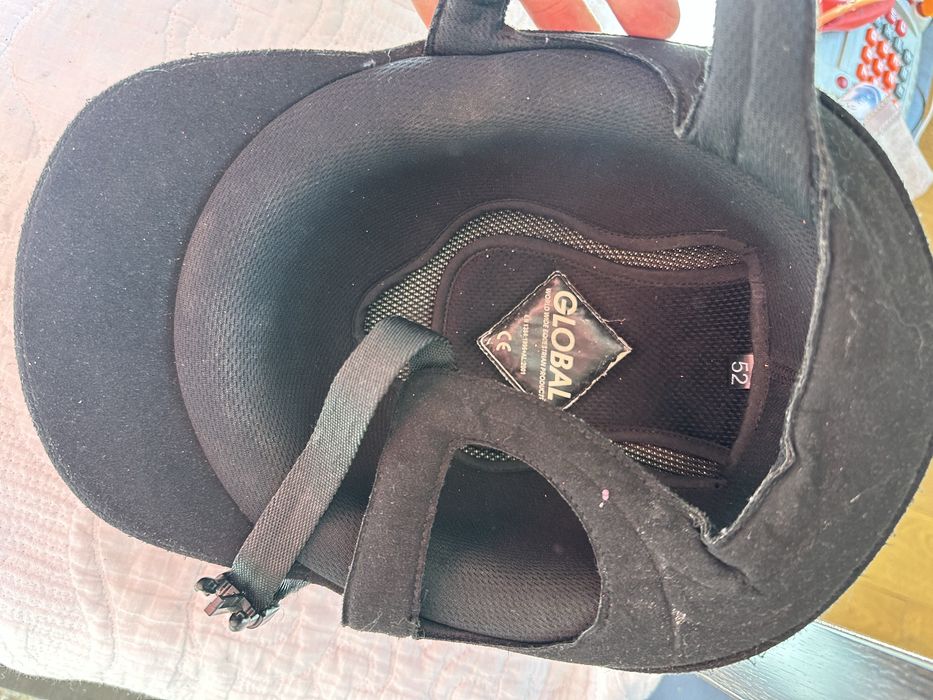 Артикули конна езда брич, чапси, каска, ръкавици езда