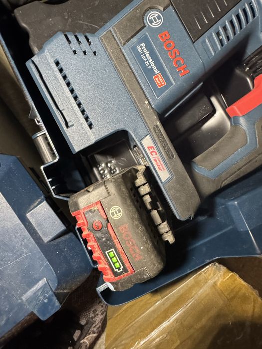 Rotopercutor Bosch 18v-25 F din 2023