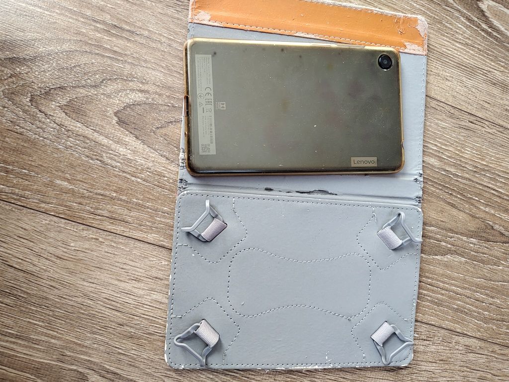 Таблет Lenovo m7