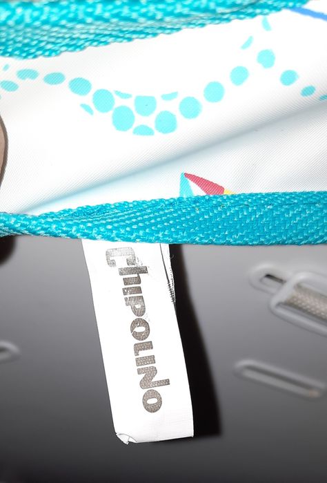 Vand scaun de masa pentru bebe si/sau copil mic