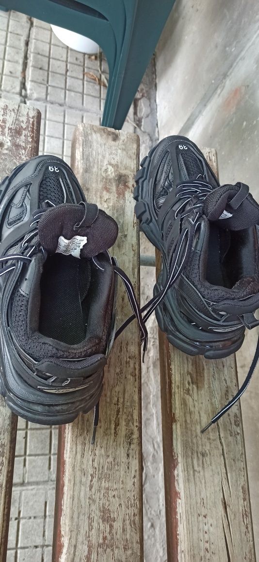 Balenciaga Track