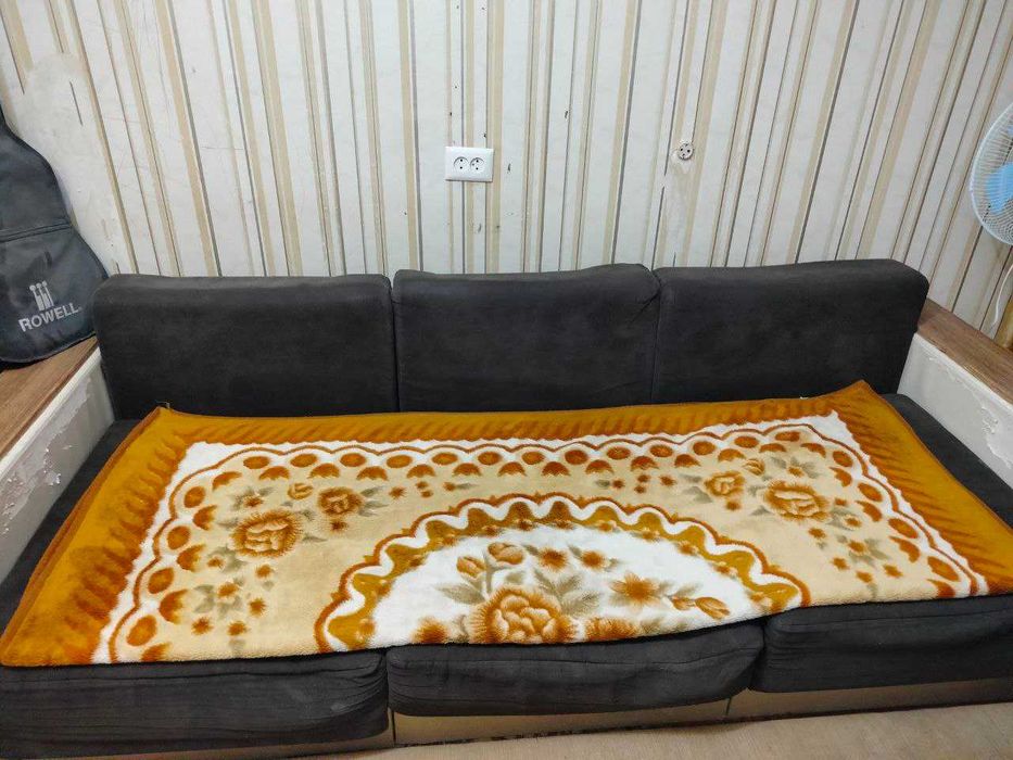 Продам диван в бу состоянии