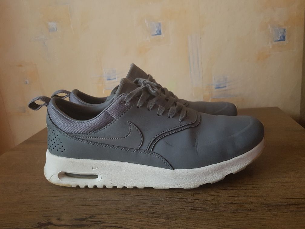 Nike Air Max thea маратонки 38 номер.