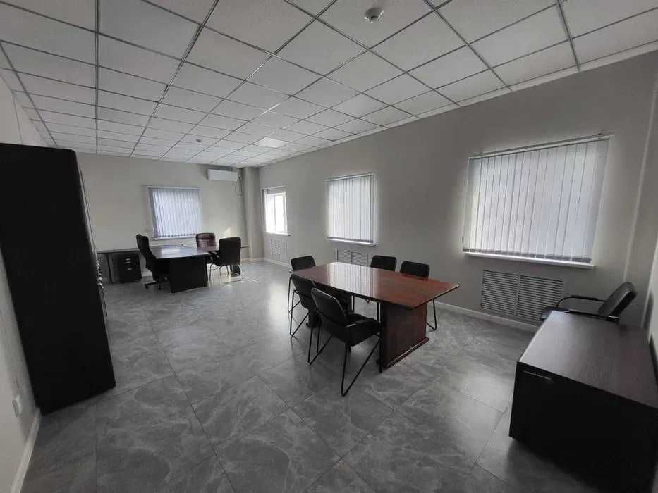 Сдается Офис 200 м² возле метро Чиланзар (0338)
