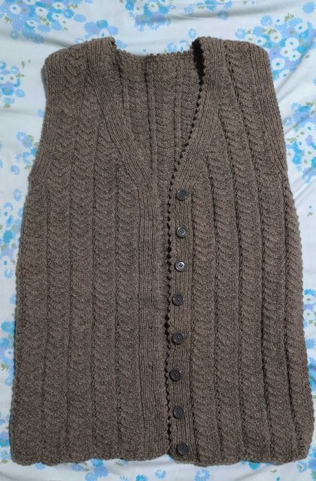 Дамски Вълнени Жилетки и Елеци Нови - Промоция