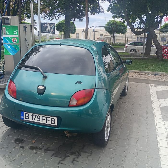 Vând auto Ford ka