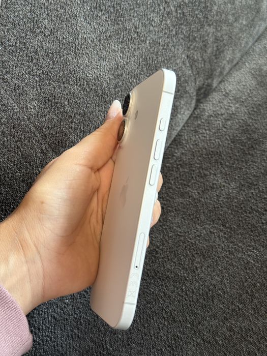 Iphone 16 alb 256GB impecabil liber de retea