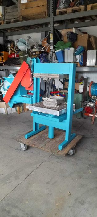 Presă fructe, suc de mere