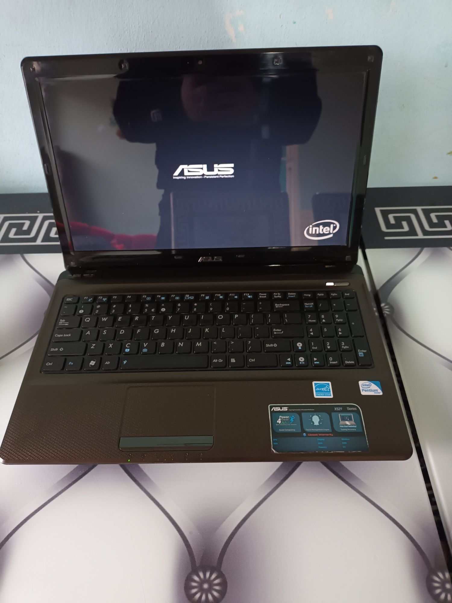 Vand laptop asus