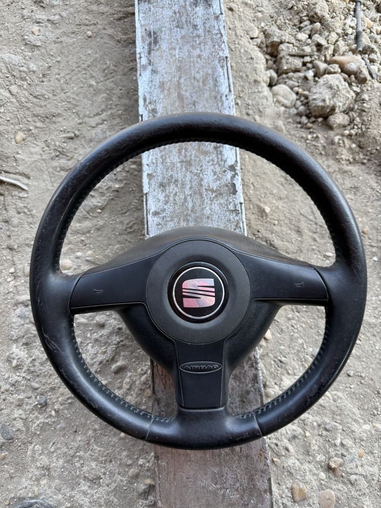 Оригинален волан Seat Leon 1M / Toledo II с airbag