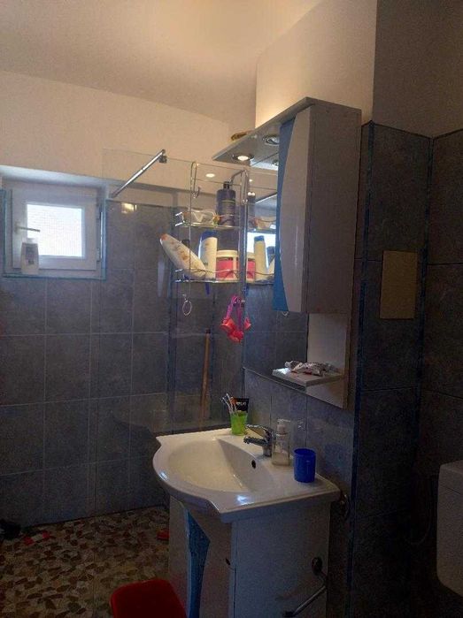 apartament 4 camere de vanzare