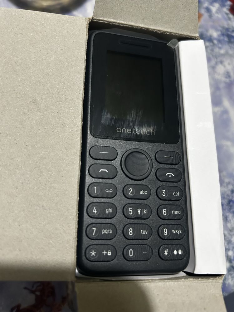 Телефон TCL 4041