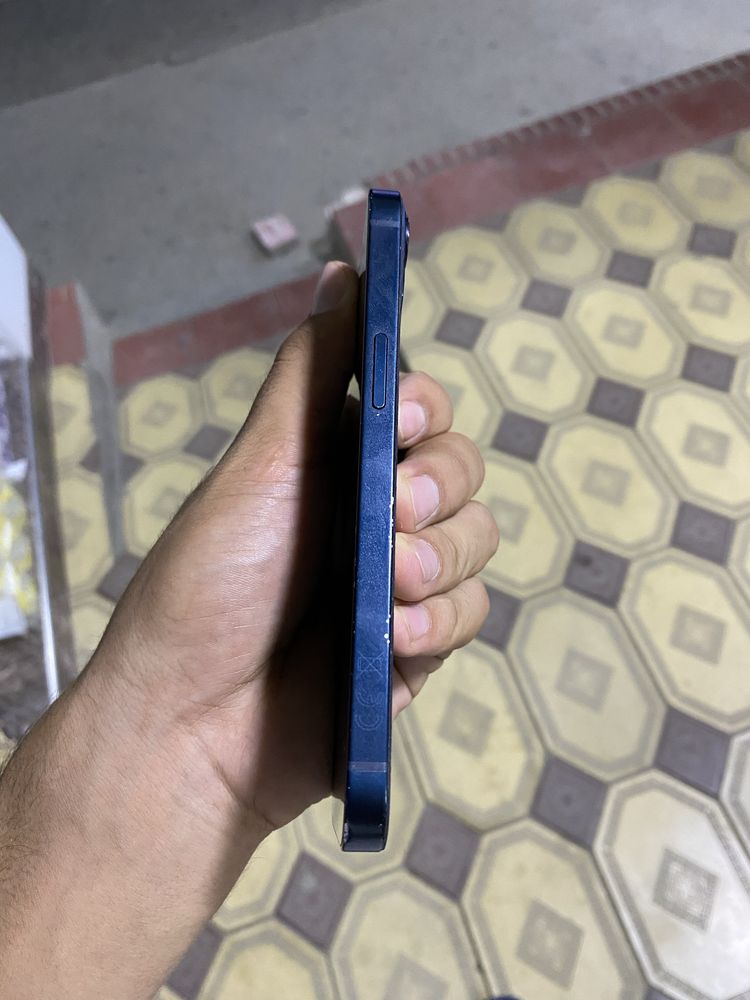 iPhone 13 karobka dakument