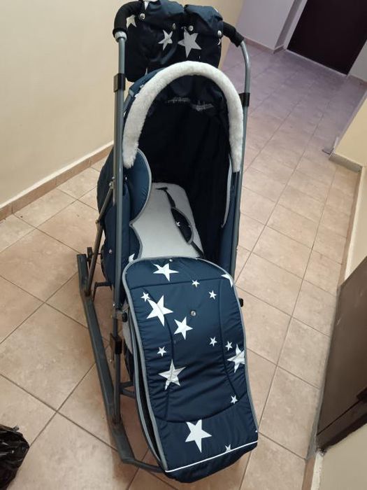 Продам санки с колесиками Микрорайон Отау А-105 дом 20 2 поьезд