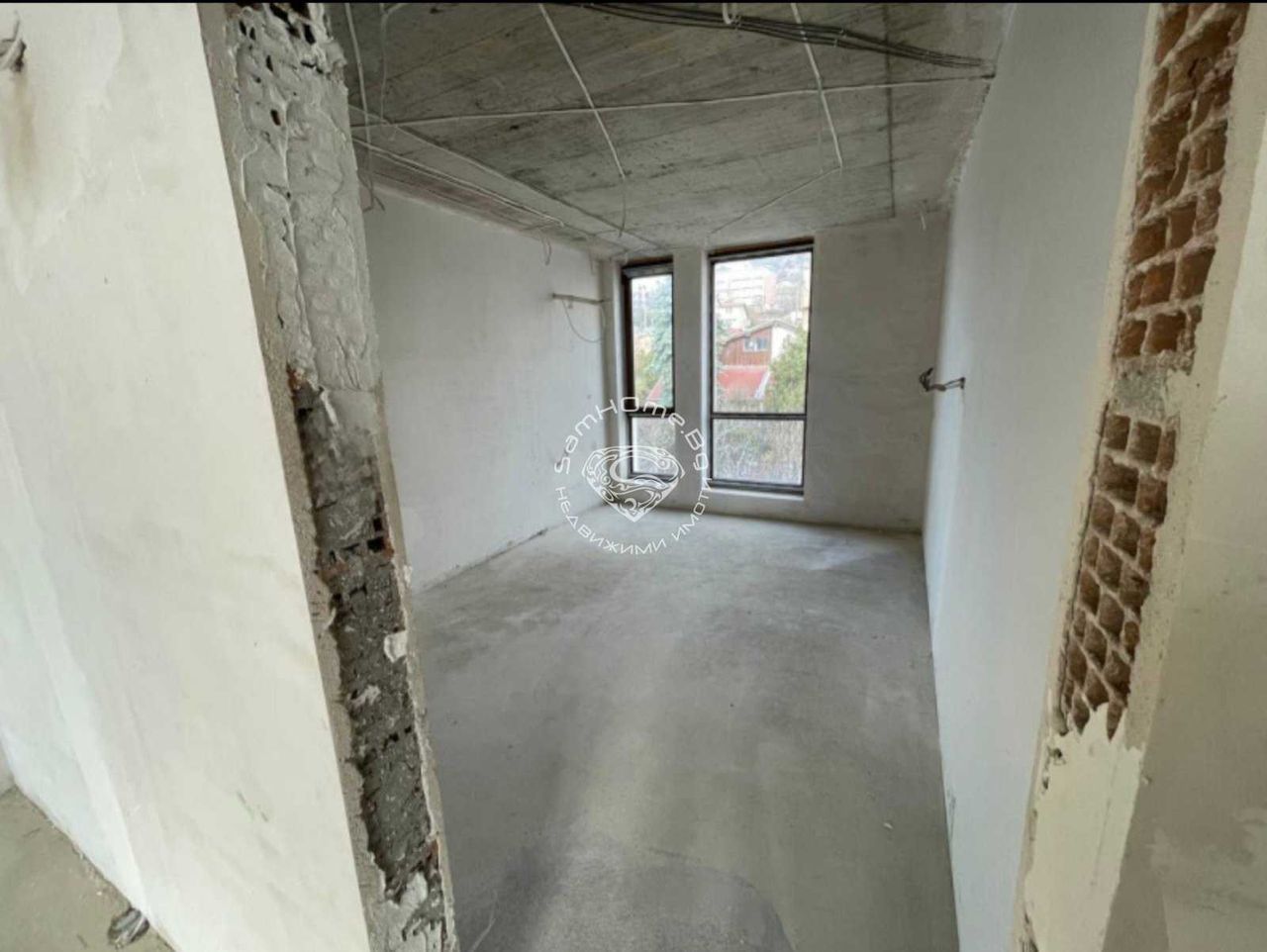 Продава се Четиристаен апартамент в Варна, Бриз - 139 кв.м за 1799 €/кв.м - Снимка #3