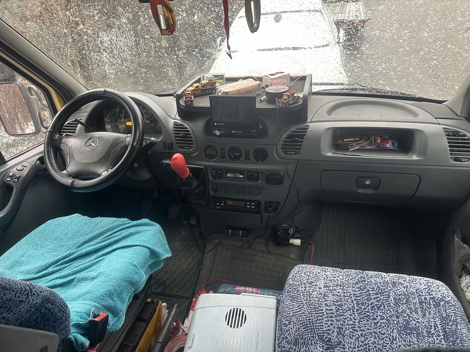 Mercedes Sprinter Autoplatforma Algema