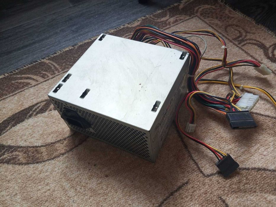 Блок питания ATX