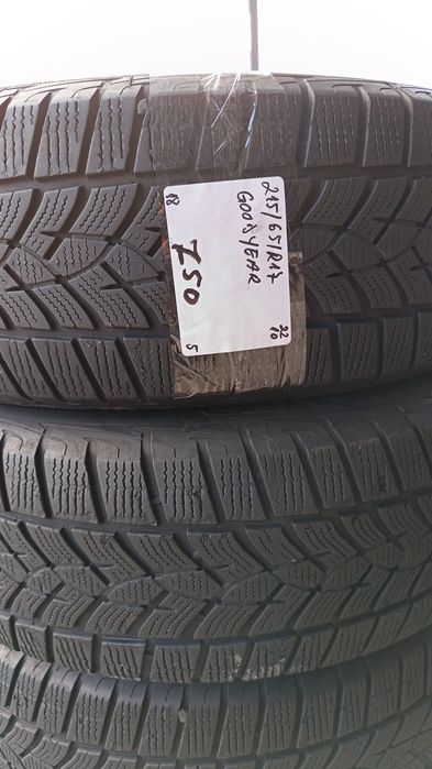 215 65 R 17 Goodyear iarna