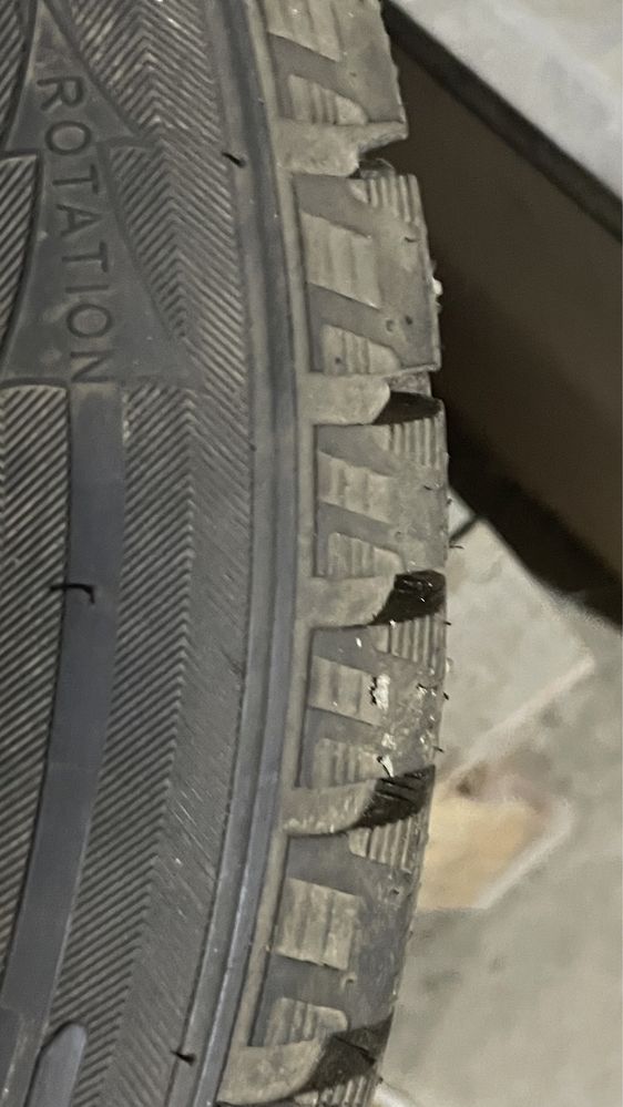 Шины зимние RoadX 195/60 R15