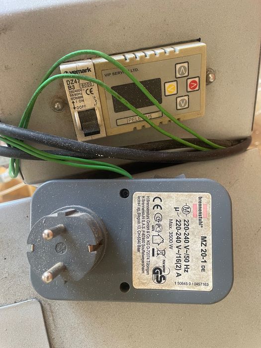 Пелетна камина Сизоматик 12kw