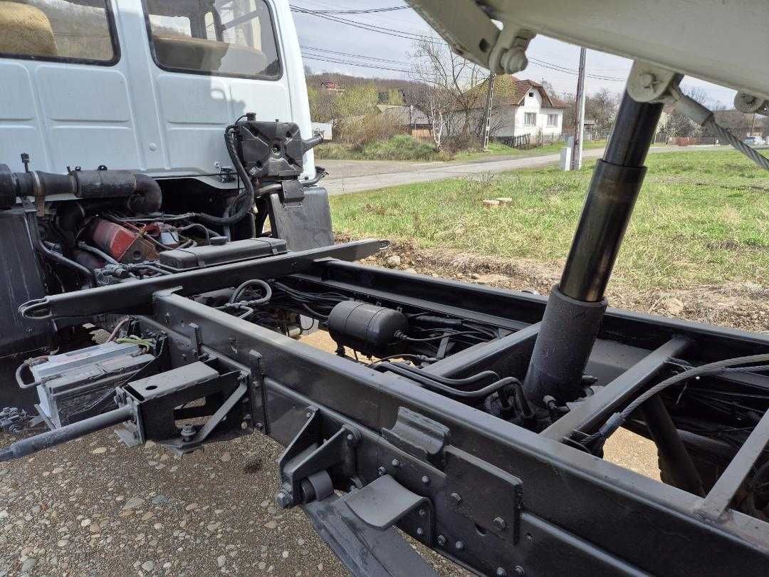 Vand autoutilitara marca FORD