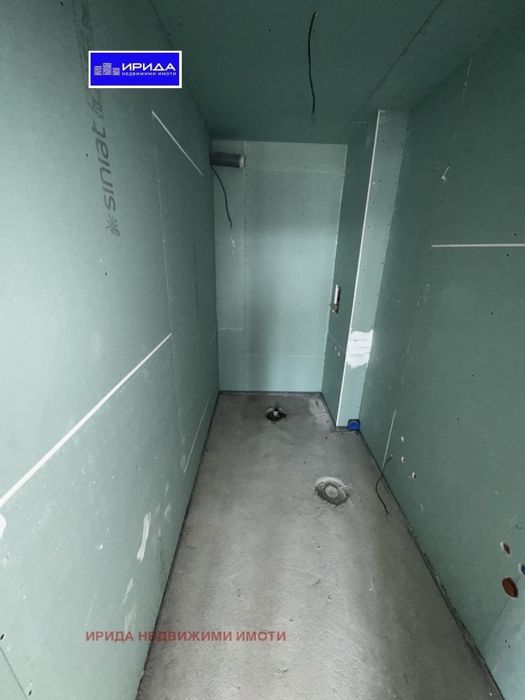 Просторен тристаен апартамент в Кръстова вада с АКТ 16!