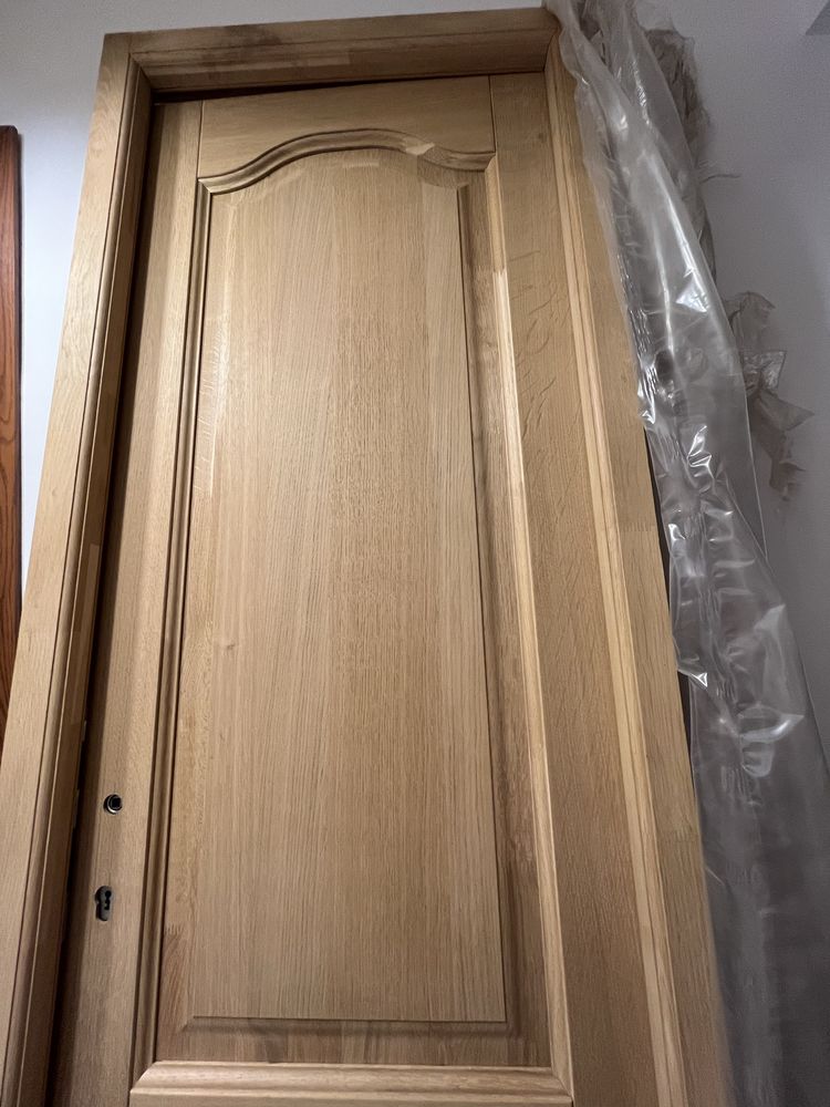 Usă de interior din lemn masiv de stejar -Produs Nou