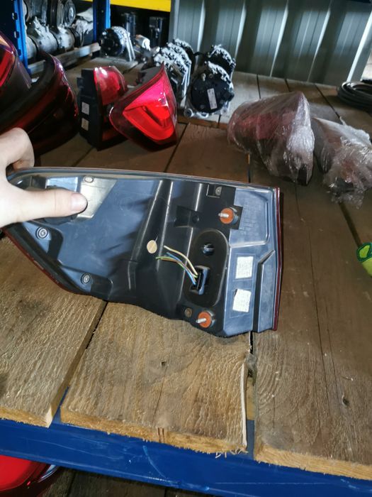 Tripla lampa stop led dreapta bmw seria 5 f11 2012 pe original