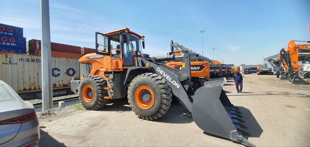 Погрузчик 3 кубали Doosan
